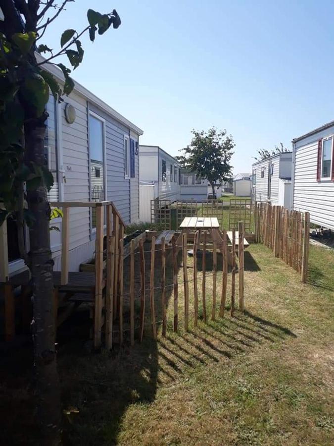 Stacaravan 4Pers In Bredene Met Eigen Tuintje 2449 Esterno foto