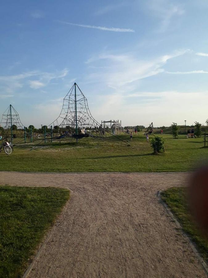 Stacaravan 4Pers In Bredene Met Eigen Tuintje 2449 Esterno foto